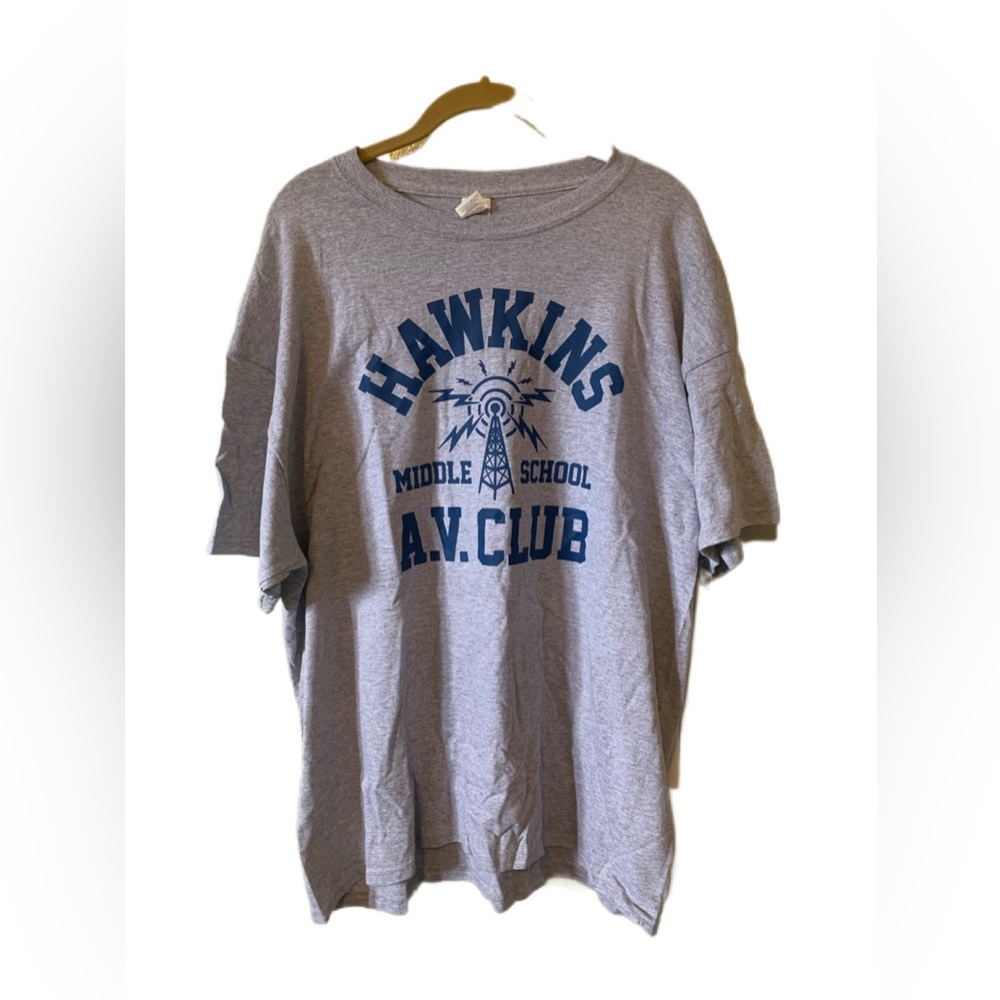 Stranger Things Hawkins A.V. Club Tee Size XL NWOT